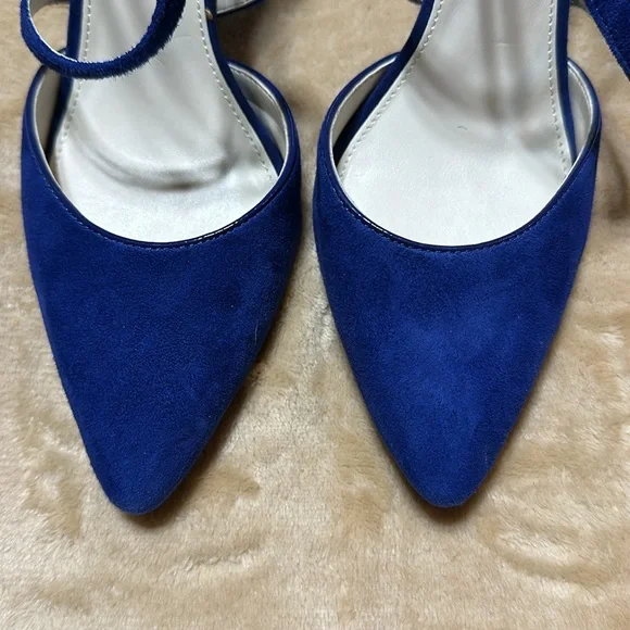Anne Klein blue suede strappy heel - Picture 6 of 8